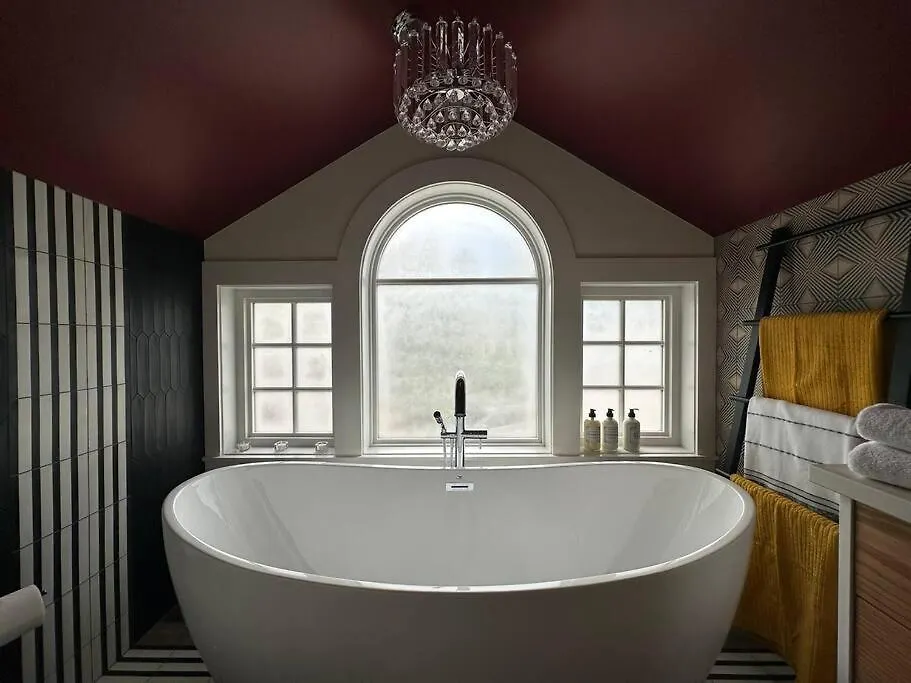 Heritage-Inspired Guesthouse - Luxe Bath & Elegant Ceilings Edmonton Canada